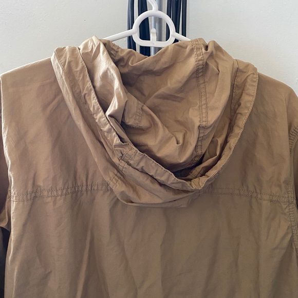 Pull&bear tan lightweight jacket in mens size L - Picture 2 of 4